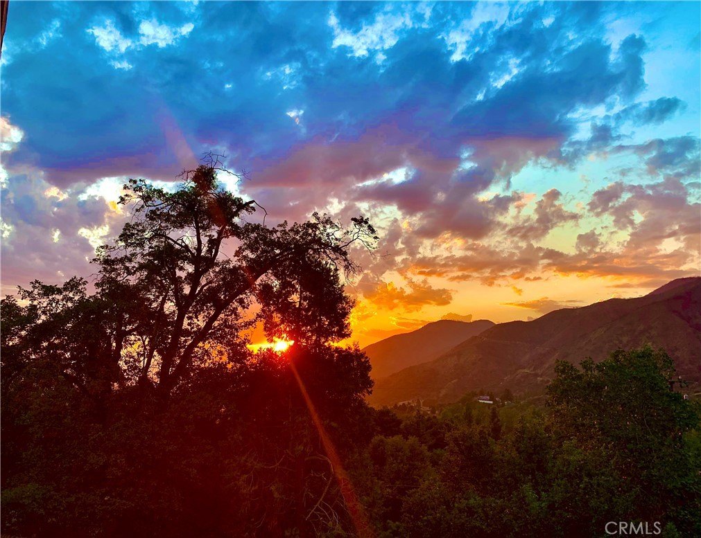 Oak Glen, California, 92399, United States, 2 Bedrooms Bedrooms, ,2 BathroomsBathrooms,Residential,For Sale,1920636