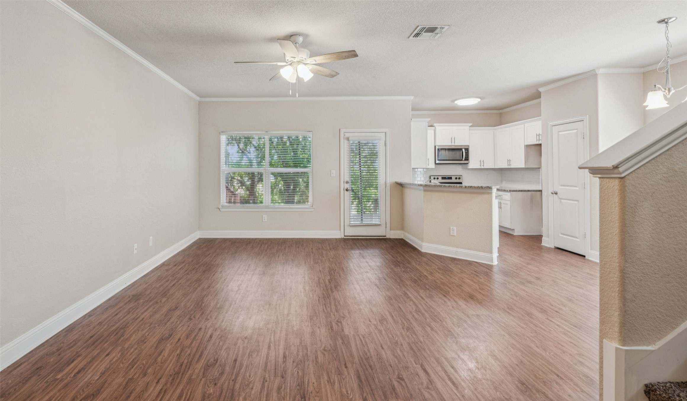 Little Elm, Texas, 75068, United States, 6 Bedrooms Bedrooms, ,6 BathroomsBathrooms,Residential,For Sale,1941965