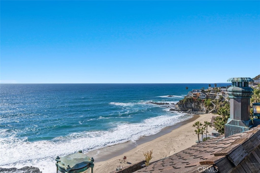 Laguna Beach, California, 92651, United States, 6 Bedrooms Bedrooms, ,7 BathroomsBathrooms,Residential,For Sale,1723948