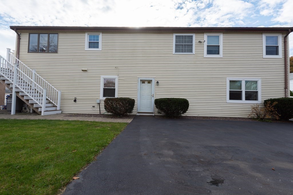 15 Bradford Street Street, Malden, Massachusetts, 02148, United States, 4 Bedrooms Bedrooms, ,3 BathroomsBathrooms,Residential,For Sale,15 Bradford Street Street,1010579