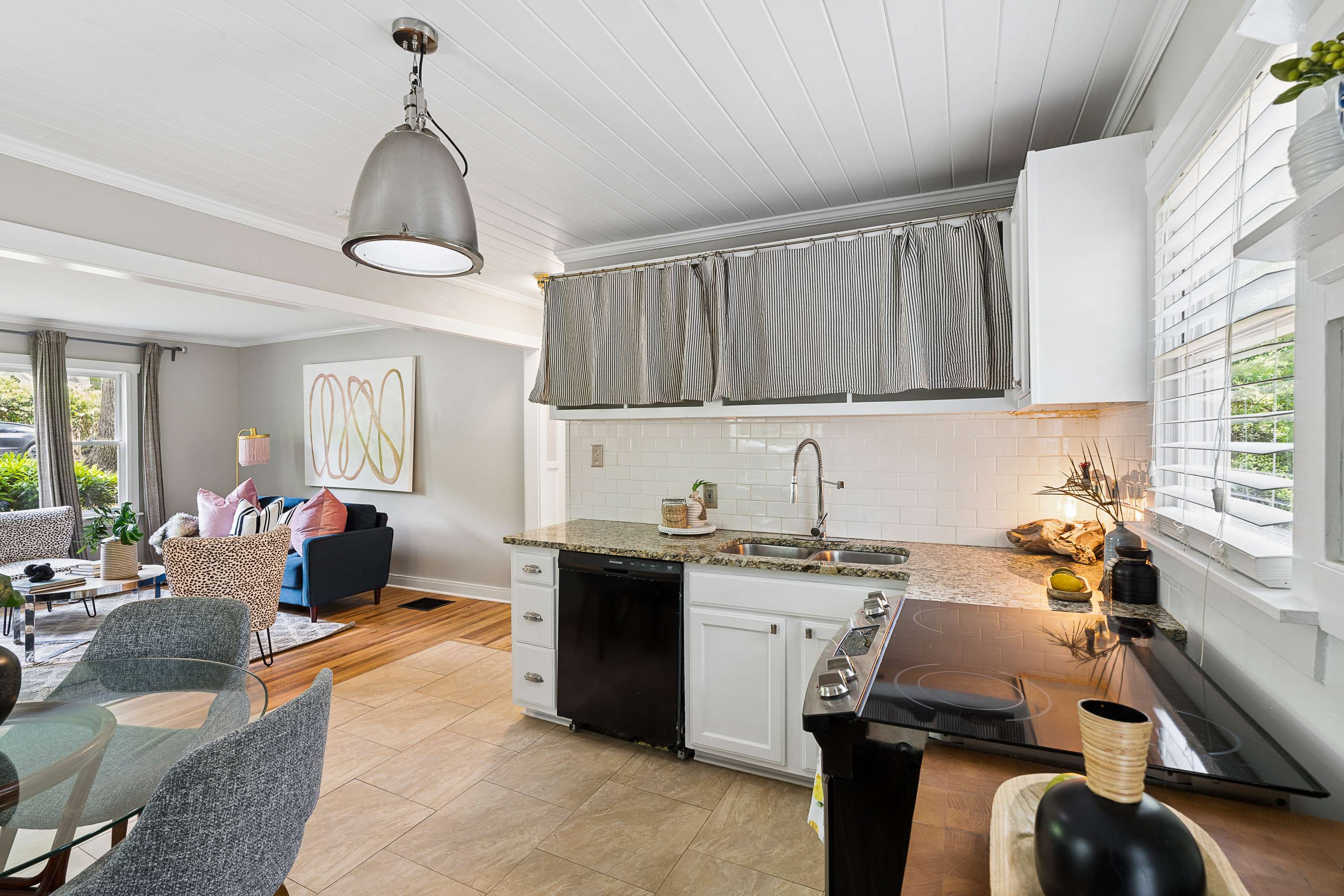  Charming Bungalow in Sought-After West Midtown - 物件實景