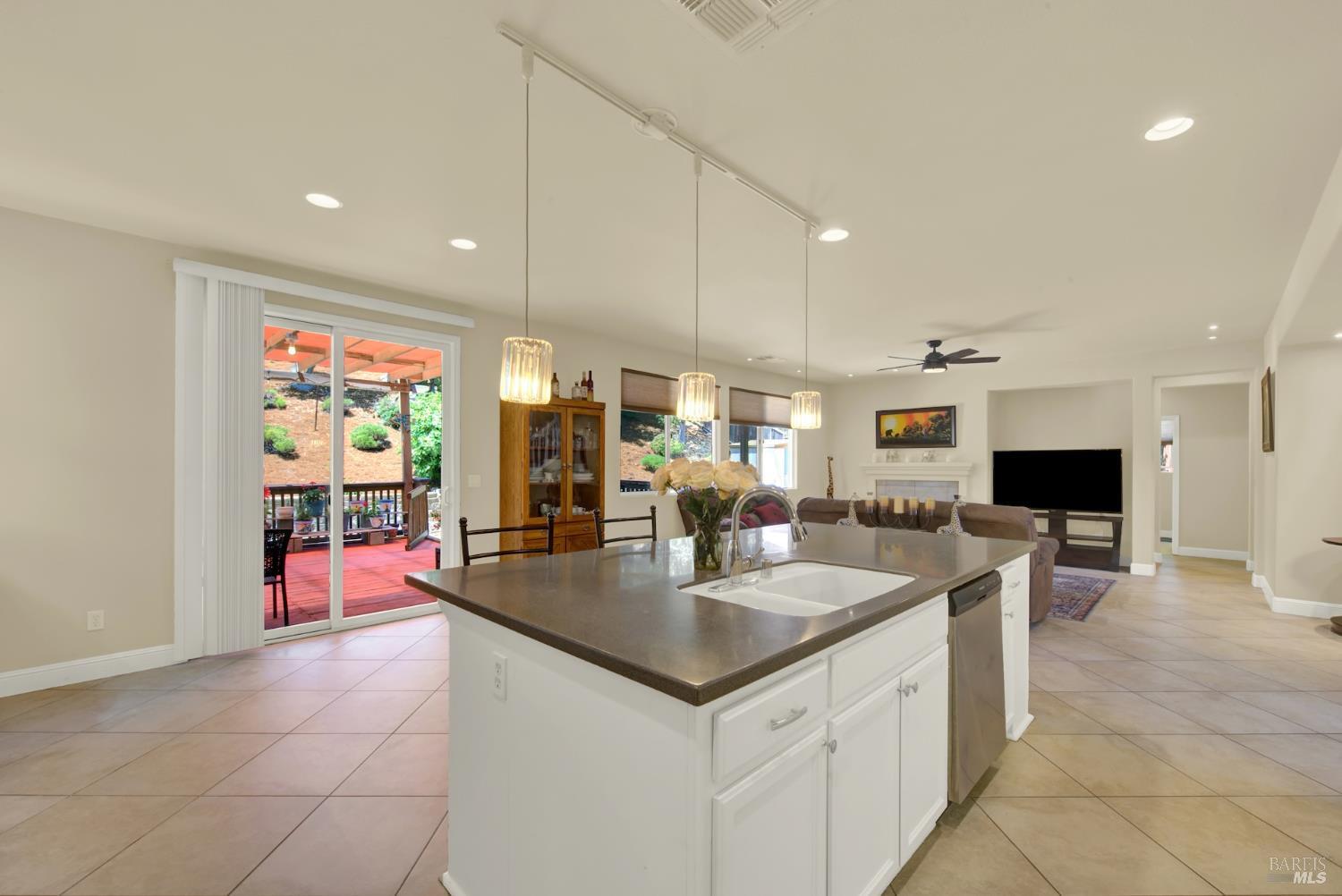 Fairfield, California, 94534, United States, 5 Bedrooms Bedrooms, ,4 BathroomsBathrooms,Residential,For Sale,1892919
