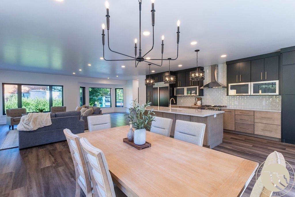 Billings, Montana, 59102, United States, 4 Bedrooms Bedrooms, ,4 BathroomsBathrooms,Residential,For Sale,1879294