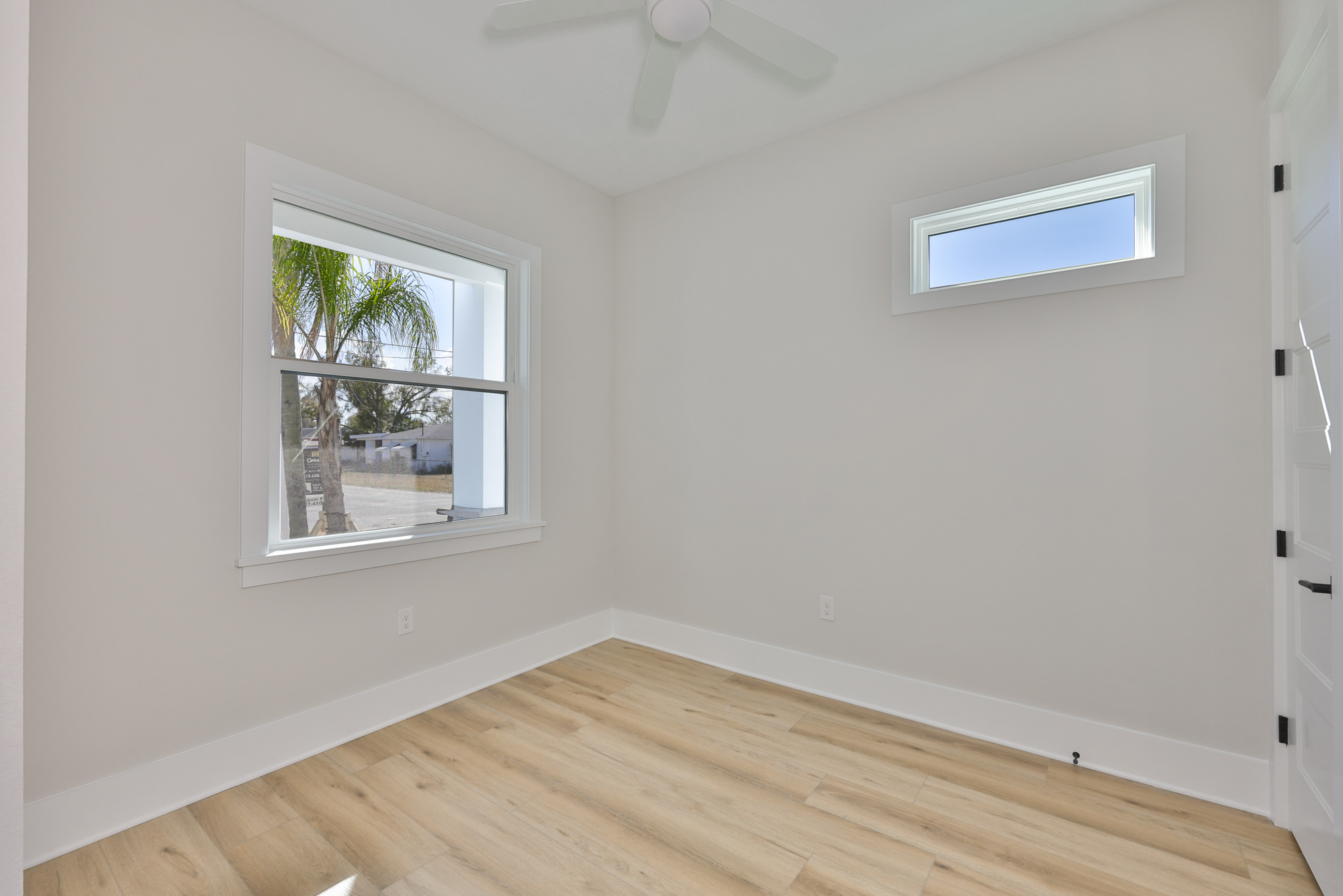 Tampa, Florida, 33611, United States, 5 Bedrooms Bedrooms, ,4 BathroomsBathrooms,Residential,For Sale,1992381