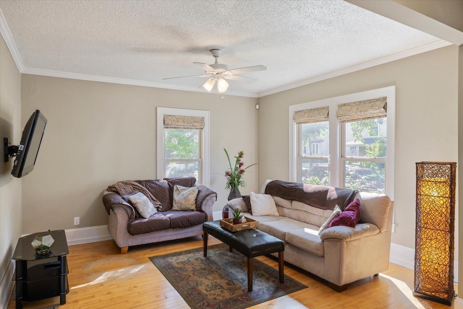 Minneapolis, Minnesota, 55418, United States, 4 Bedrooms Bedrooms, ,2 BathroomsBathrooms,Residential,For Sale,1970458