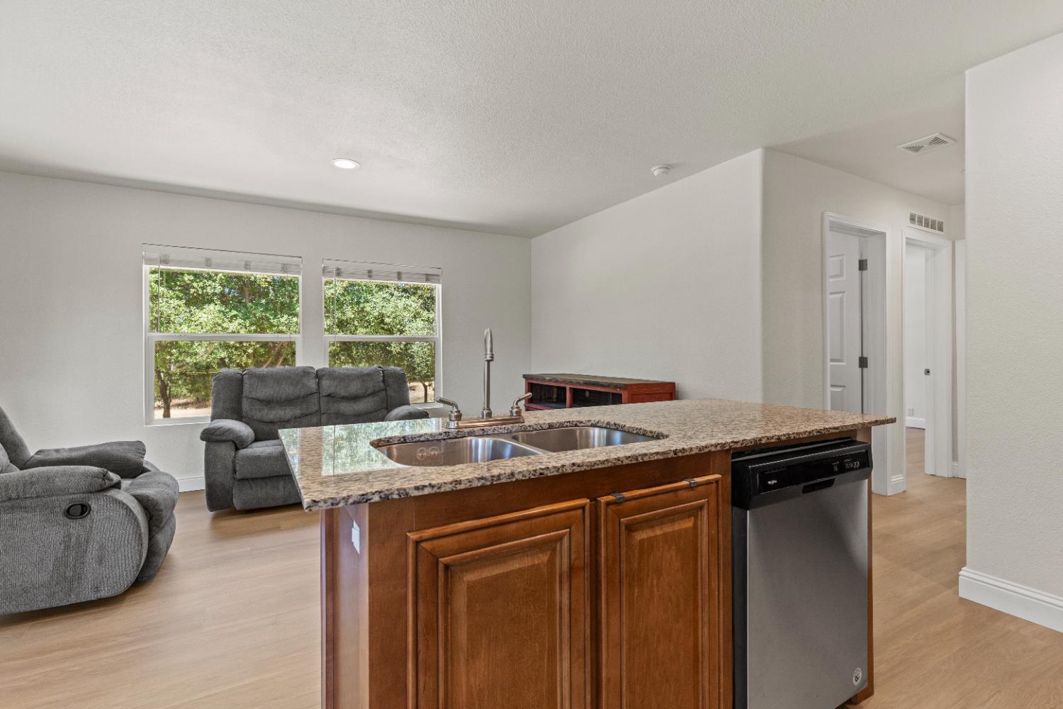 Lincoln, California, 95648, United States, 3 Bedrooms Bedrooms, ,2 BathroomsBathrooms,Residential,For Sale,1904345