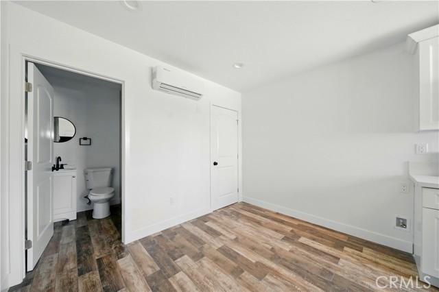 Los Angeles, California, 90044, United States, ,Residential,For Sale,1984386