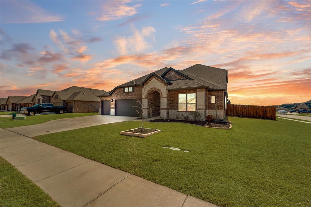 Pilot Point, Texas, 76258, United States, 5 Bedrooms Bedrooms, ,3 BathroomsBathrooms,Residential,For Sale,2019637
