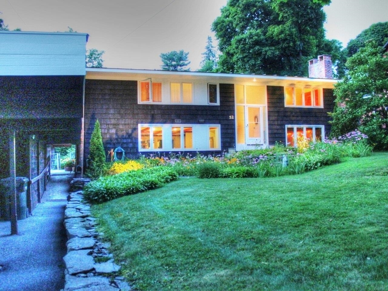 Burlington, Vermont, 05401, United States, 5 Bedrooms Bedrooms, ,2 BathroomsBathrooms,Residential,For Sale,1804397