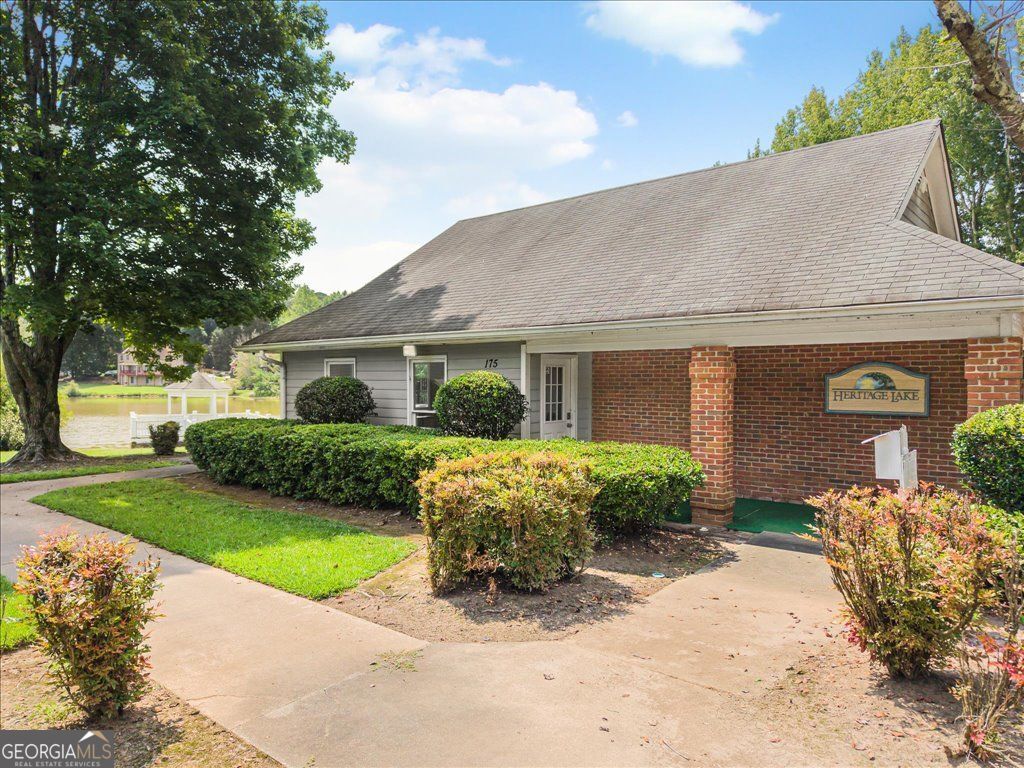 Fayetteville, Georgia, 30214, United States, 5 Bedrooms Bedrooms, ,5 BathroomsBathrooms,Residential,For Sale,1859075