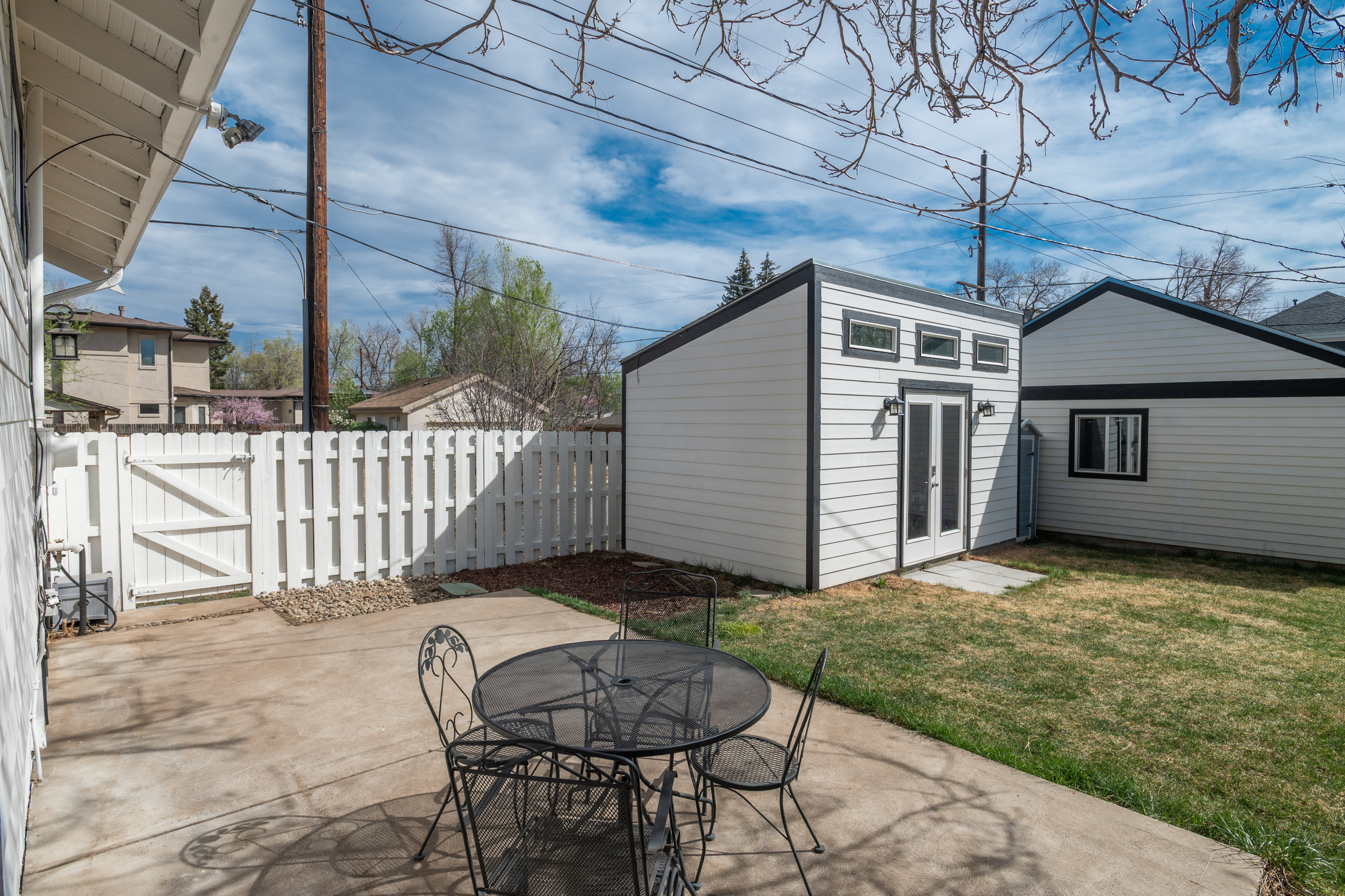  Beautifully updated 1929 bungalow in the heart of DU - 物件實景