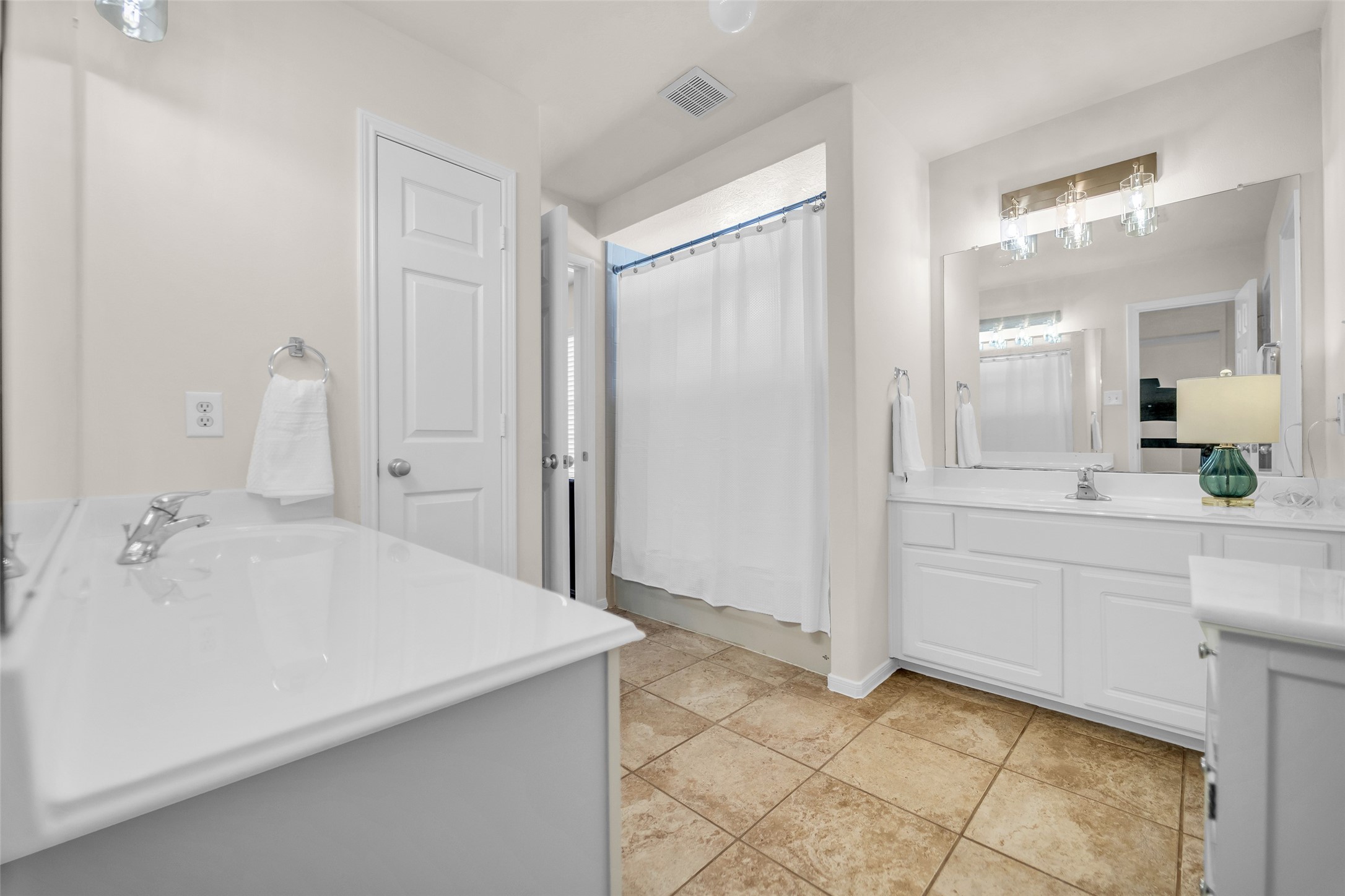 Katy, Texas, 77494, United States, 5 Bedrooms Bedrooms, ,4 BathroomsBathrooms,Residential,For Sale,1971356