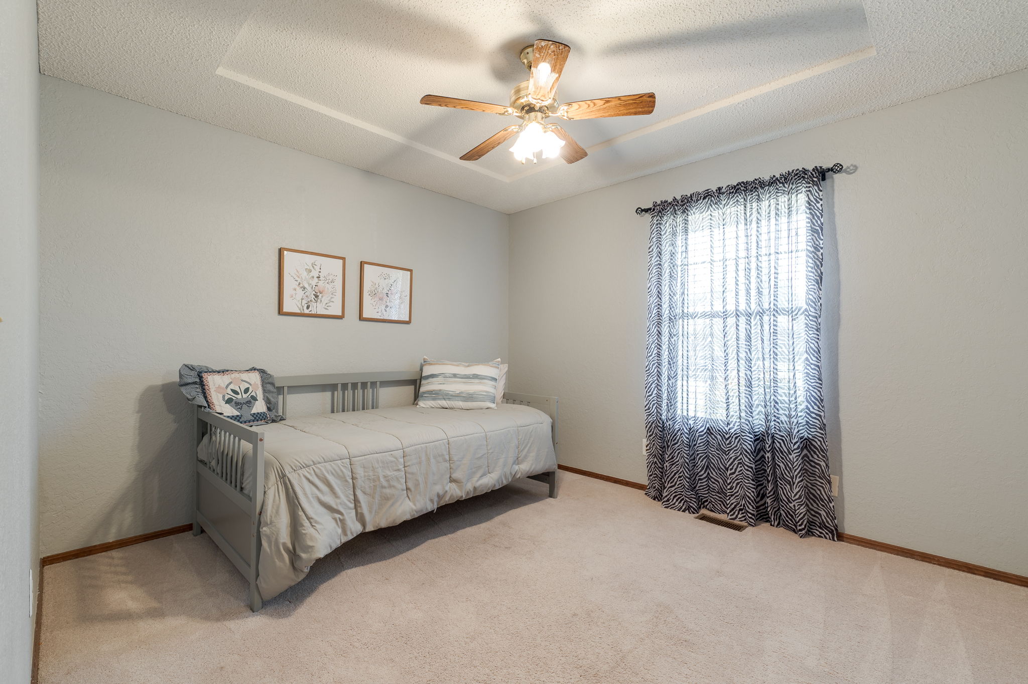  10021 Dover Drive, Yukon, OK 73099 - 物件實景