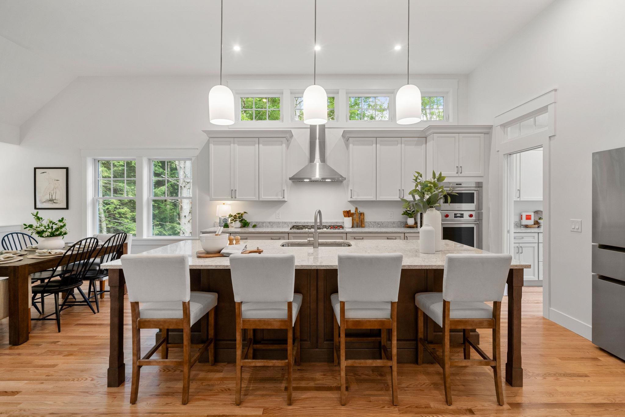 Bedford, New Hampshire, 03110, United States, 4 Bedrooms Bedrooms, ,5 BathroomsBathrooms,Residential,For Sale,1924713