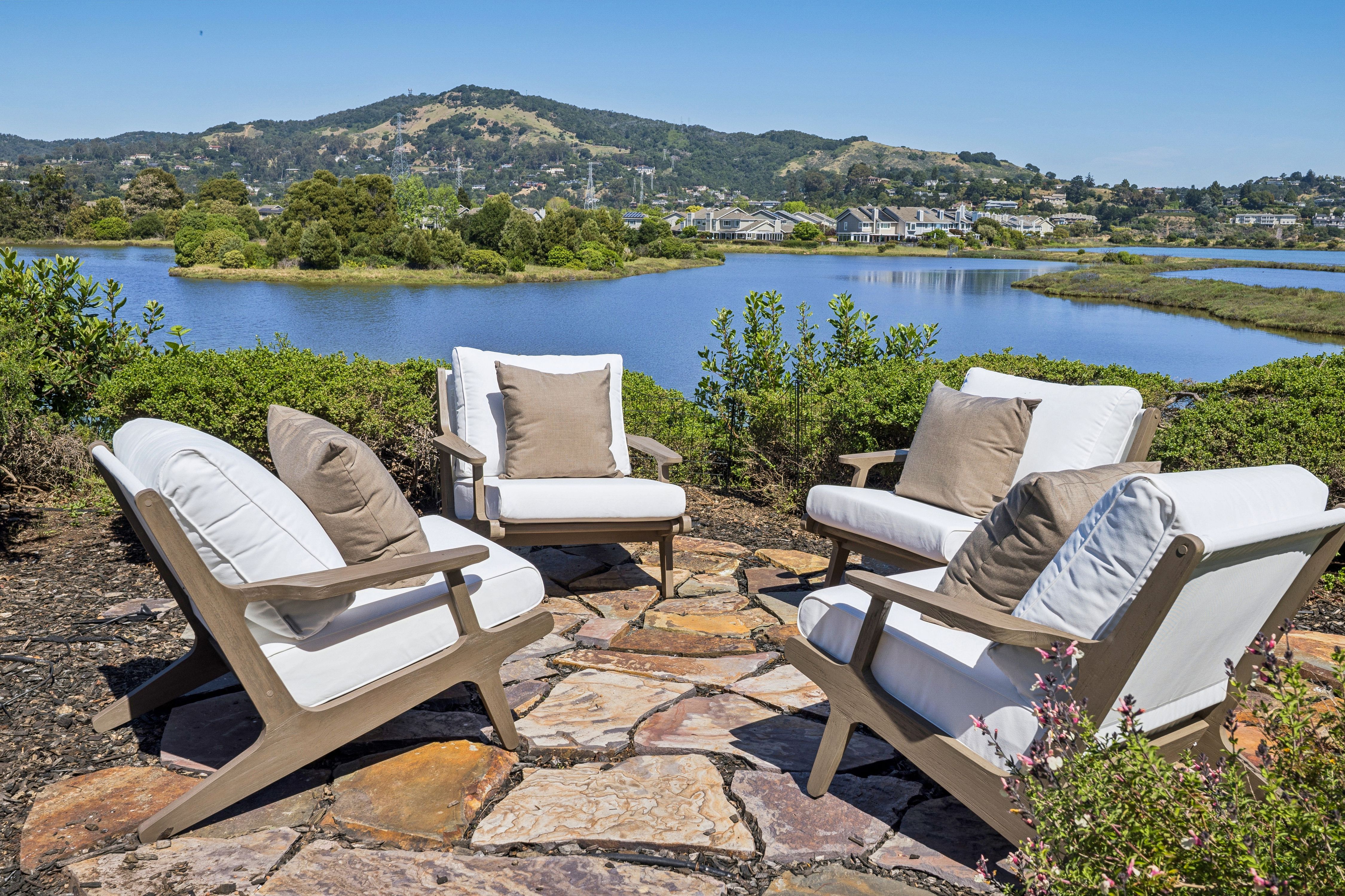  Sunny Waterfront Baypoint Lagoon Home - 物件實景