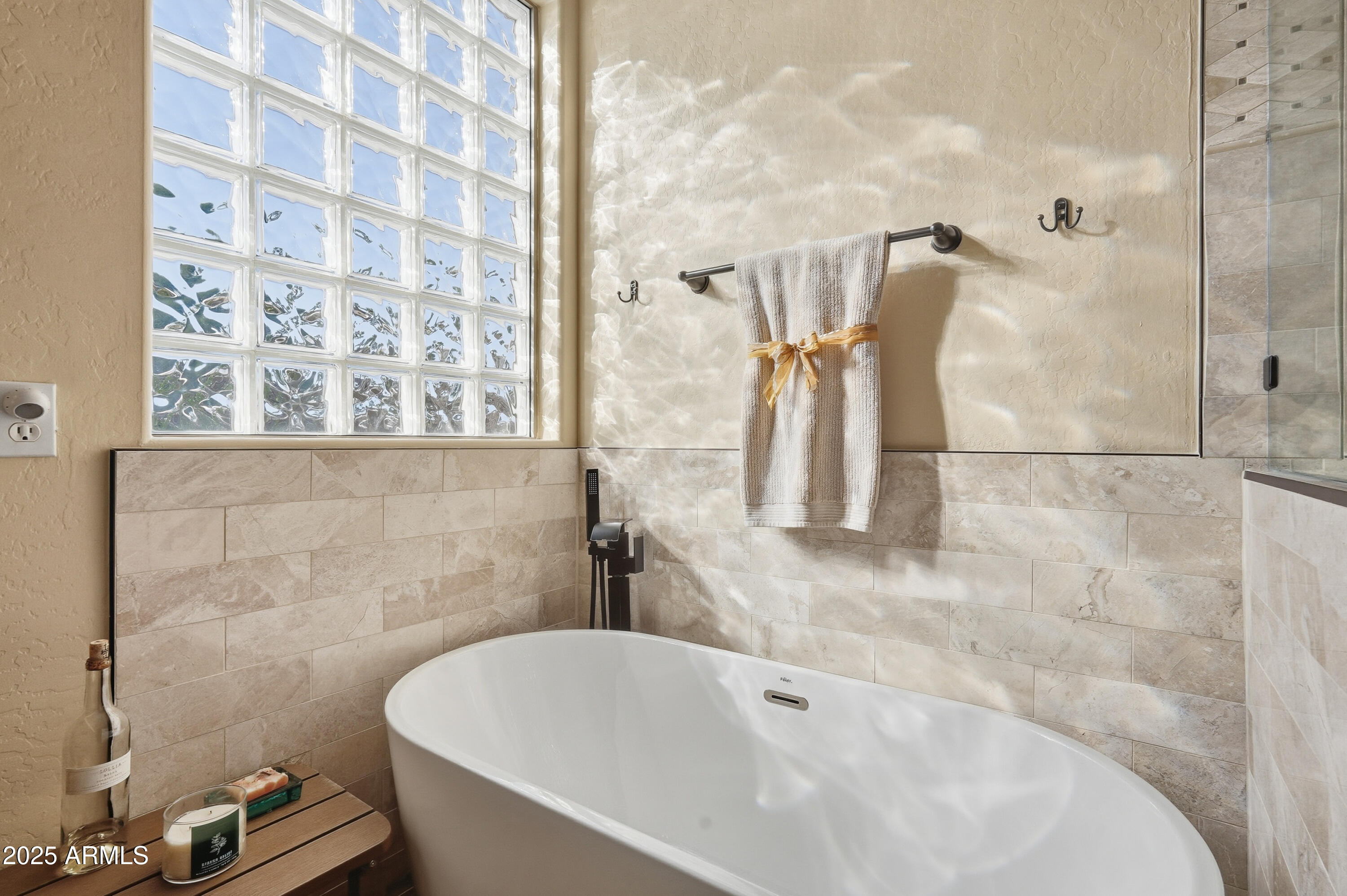 Goodyear, Arizona, 85338, United States, 4 Bedrooms Bedrooms, ,2 BathroomsBathrooms,Residential,For Sale,1989327