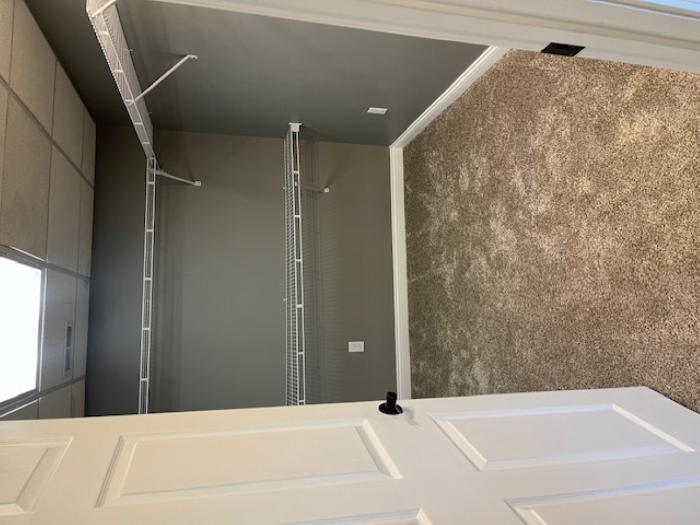 Barboursville, West Virginia, 25504, United States, 6 Bedrooms Bedrooms, ,6 BathroomsBathrooms,Residential,For Sale,1975244