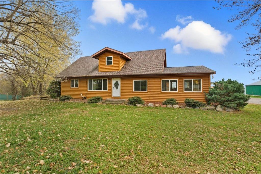 Holdingford, Minnesota, 56340, United States, 5 Bedrooms Bedrooms, ,2 BathroomsBathrooms,Residential,For Sale,1977131