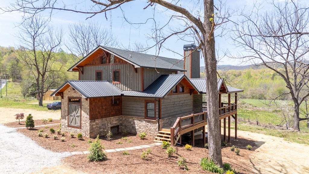 Blue Ridge, Georgia, 30513, United States, 4 Bedrooms Bedrooms, ,4 BathroomsBathrooms,Residential,For Sale,1804354
