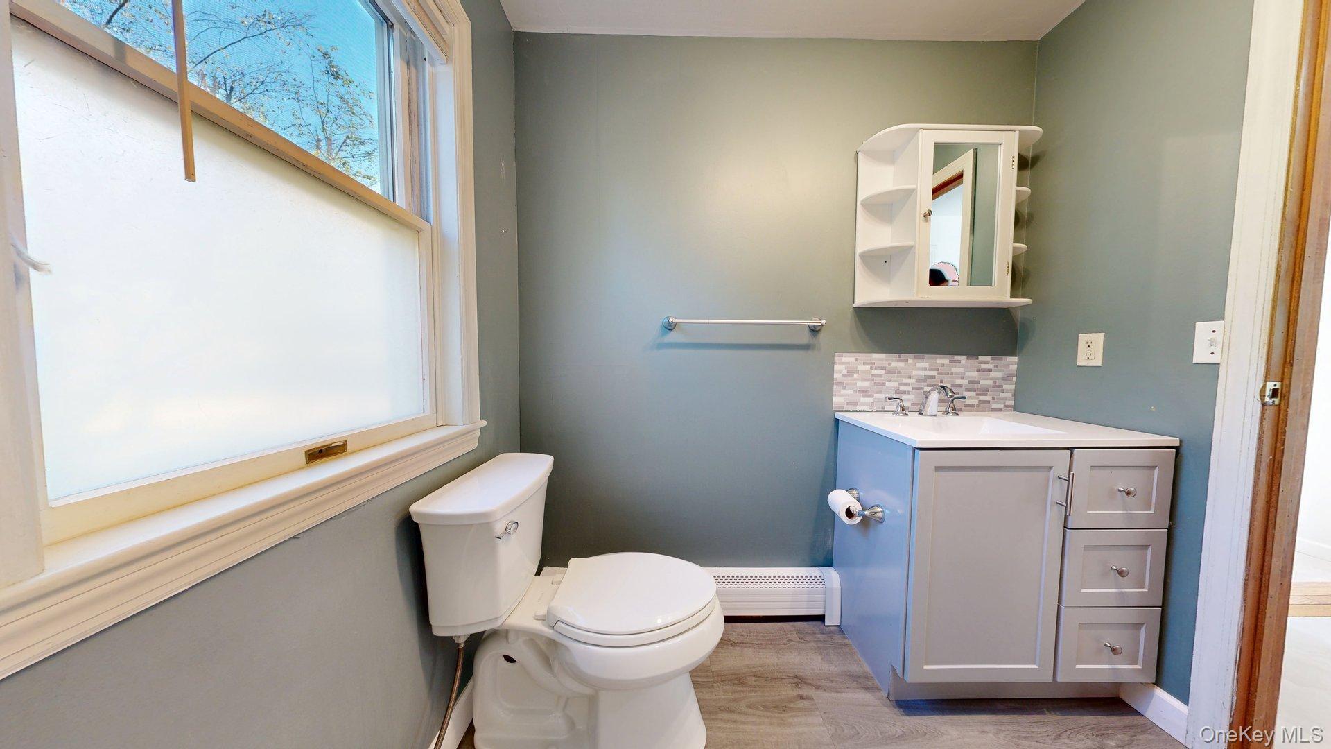 Center Moriches, New York, 11934, United States, 3 Bedrooms Bedrooms, ,1 BathroomBathrooms,Residential,For Sale,1990243