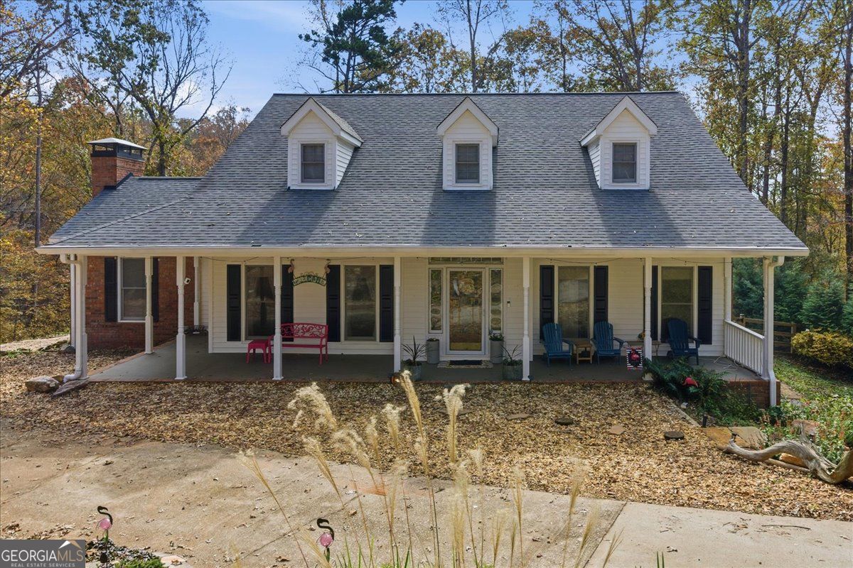 Douglasville, Georgia, 30135, United States, 5 Bedrooms Bedrooms, ,3 BathroomsBathrooms,Residential,For Sale,1988782