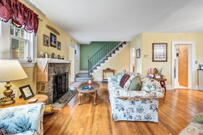 Elizabeth City, New Jersey, 07208, United States, 3 Bedrooms Bedrooms, ,2 BathroomsBathrooms,Residential,For Sale,1926439