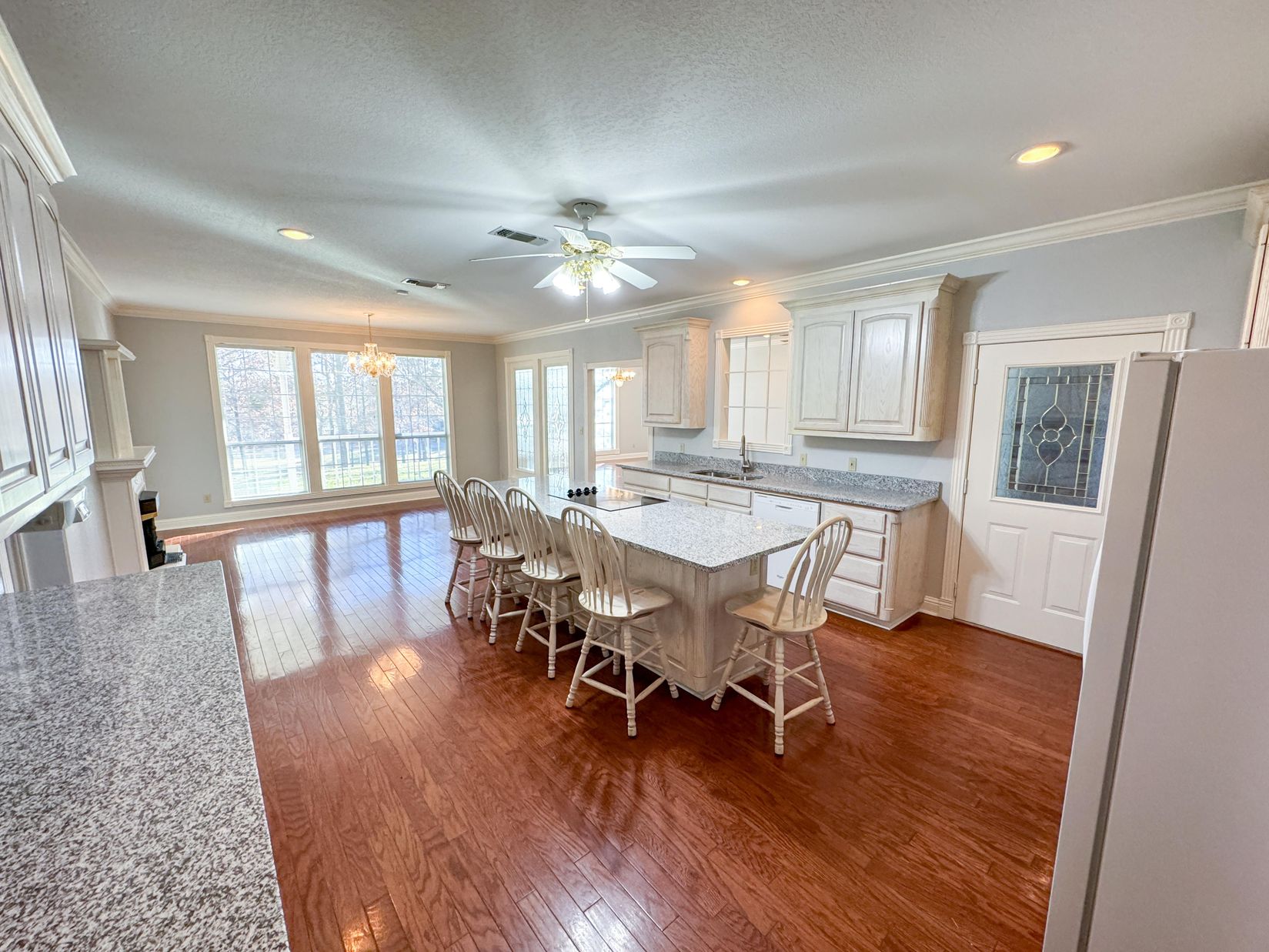 Bivins, Texas, 75551, United States, 3 Bedrooms Bedrooms, ,3 BathroomsBathrooms,Residential,For Sale,1915929
