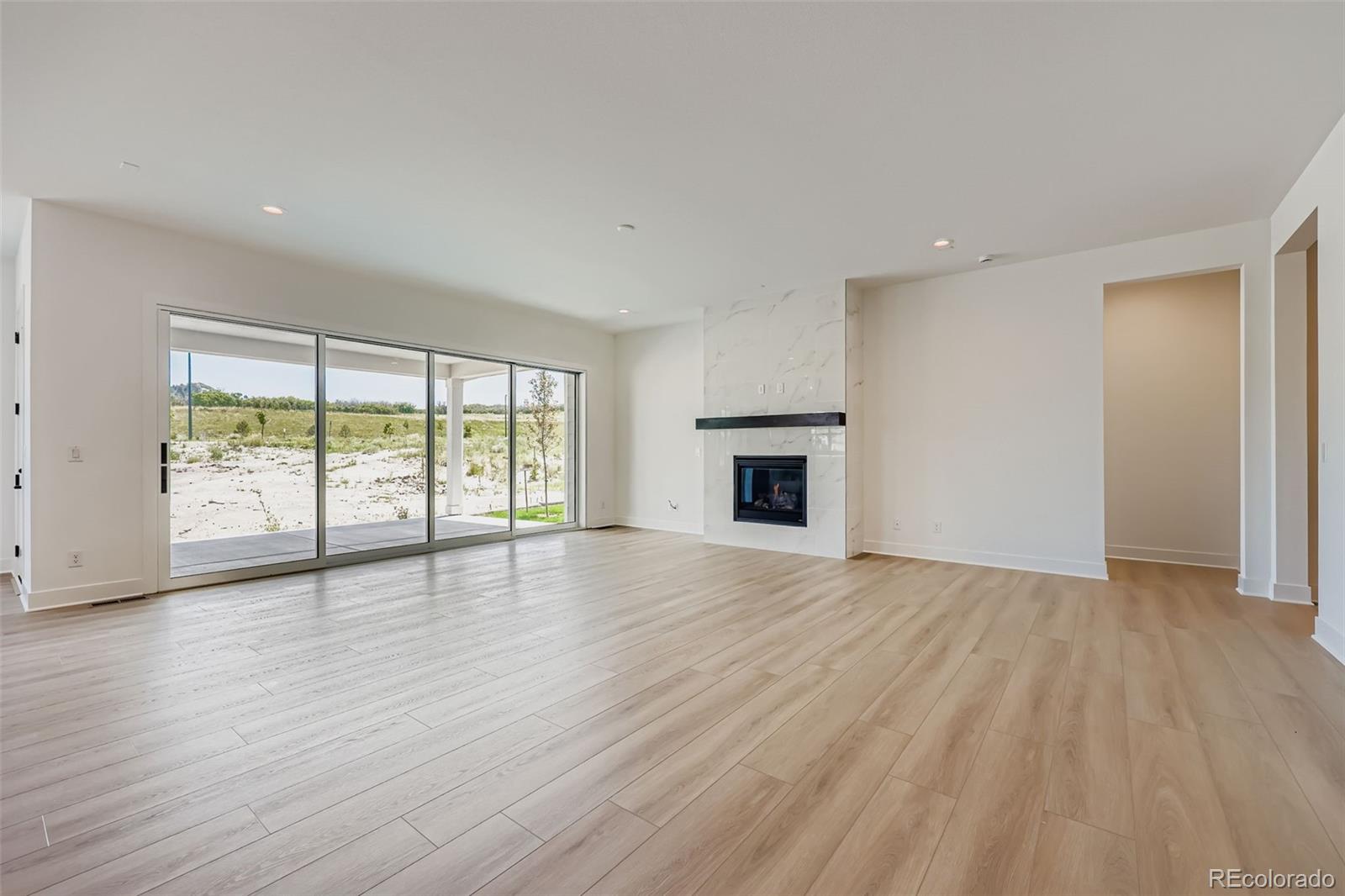 Castle Rock, Colorado, 80104, United States, 2 Bedrooms Bedrooms, ,3 BathroomsBathrooms,Residential,For Sale,1828537