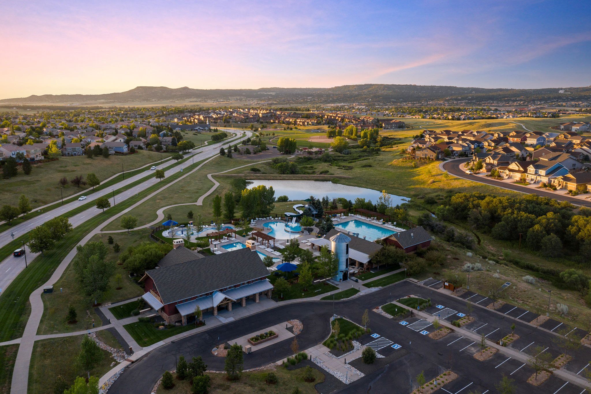  Move-In Ready Ranch With Great Curb Appeal - 物件實景