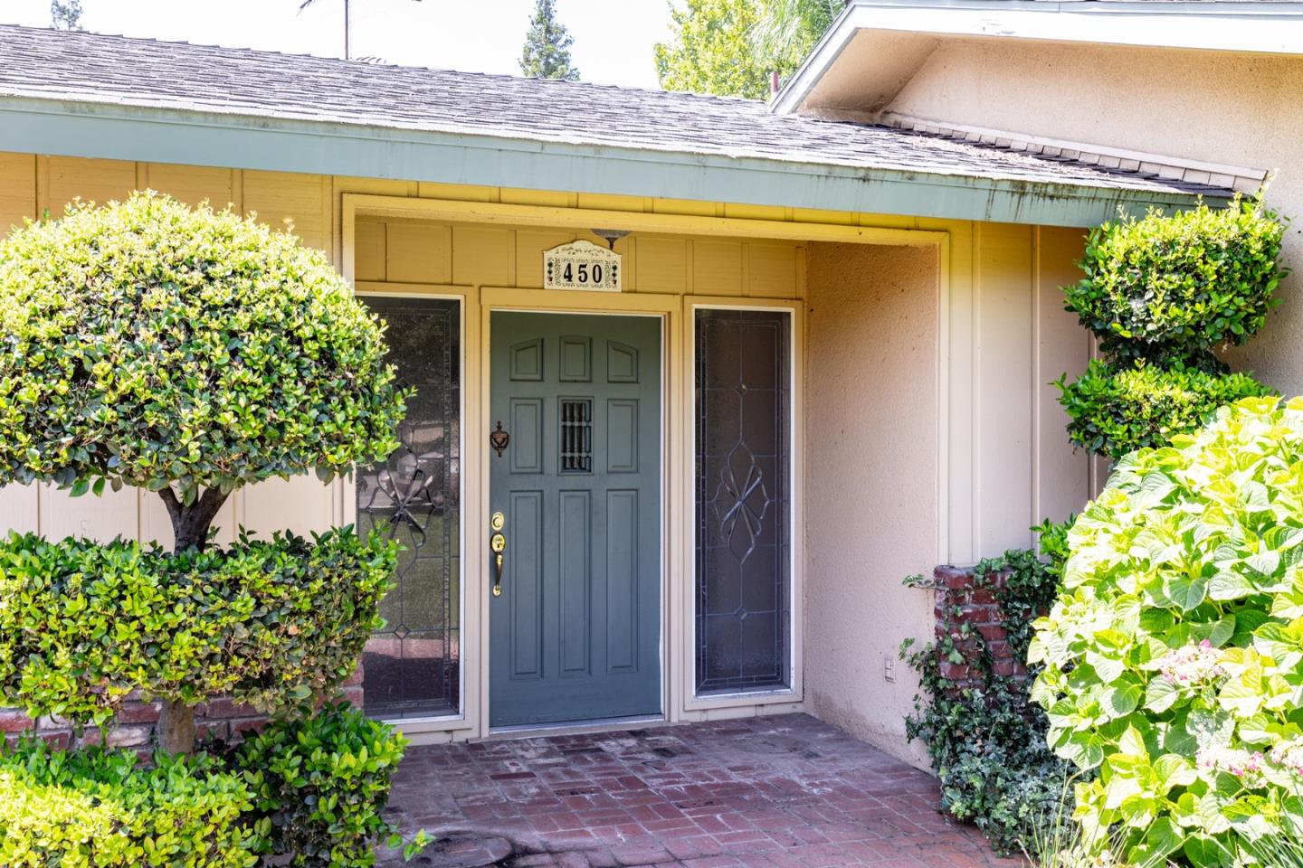Clovis, California, 93611, United States, 4 Bedrooms Bedrooms, ,2 BathroomsBathrooms,Residential,For Sale,1907507