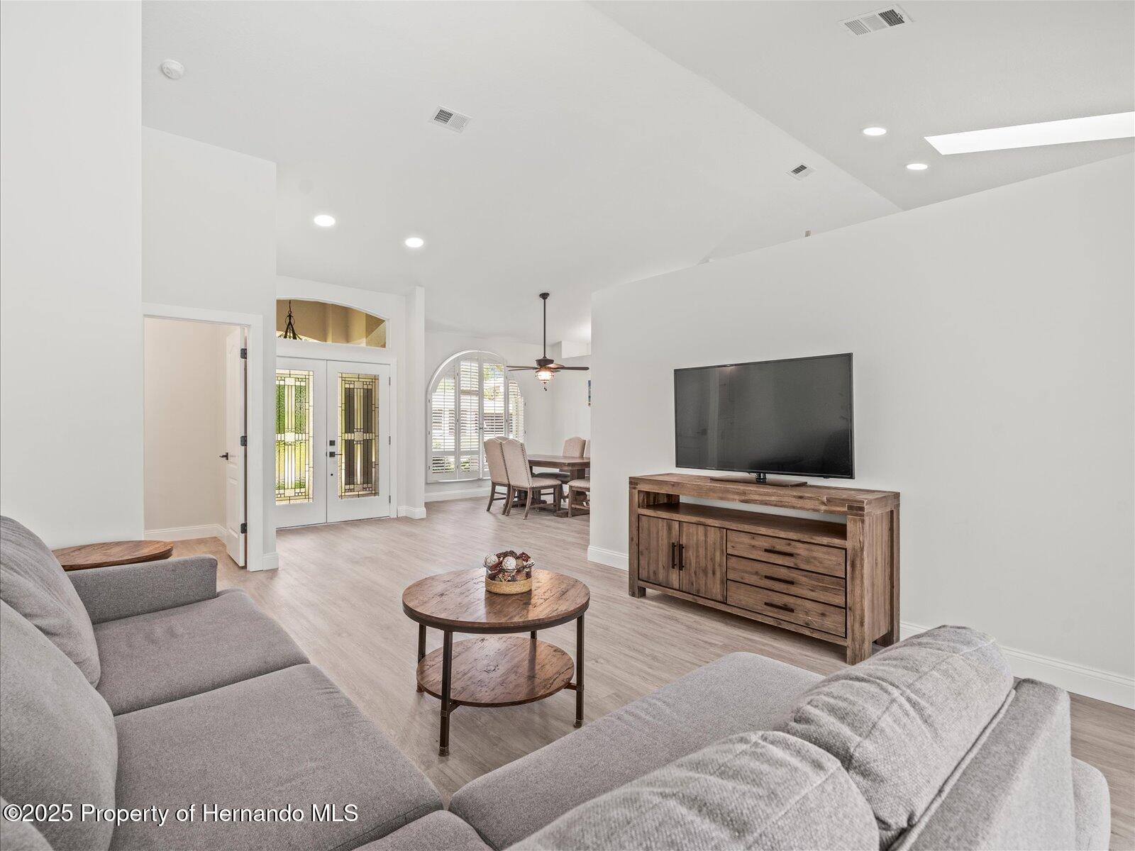 Homosassa, Florida, 34446, United States, 3 Bedrooms Bedrooms, ,3 BathroomsBathrooms,Residential,For Sale,1939806