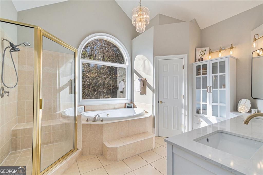 FLOWERY BRANCH, Georgia, 30542, United States, 5 Bedrooms Bedrooms, ,5 BathroomsBathrooms,Residential,For Sale,1894604