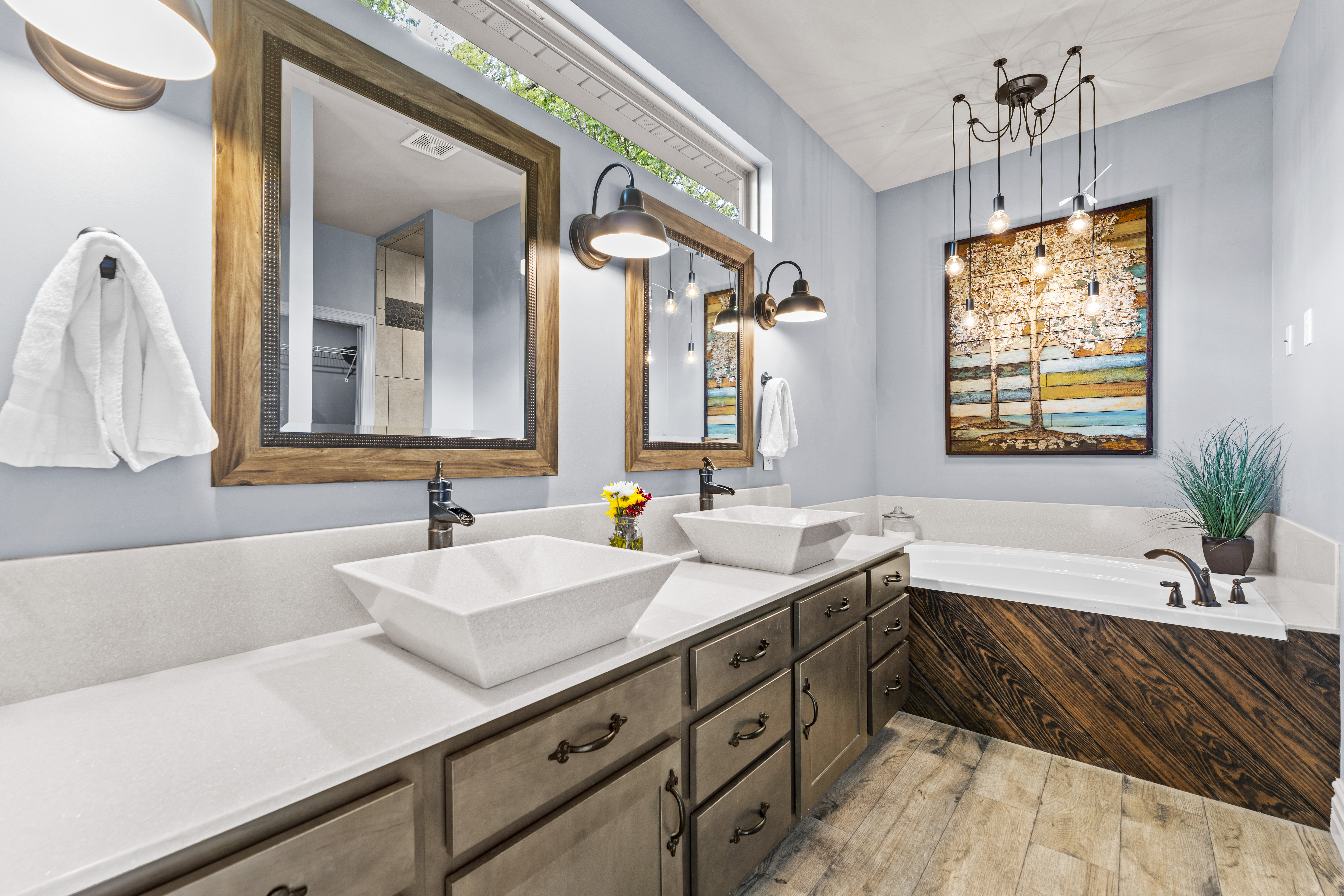  Discover unmatched luxury and versatility in this custom Craftsman-style estate - 物件實景