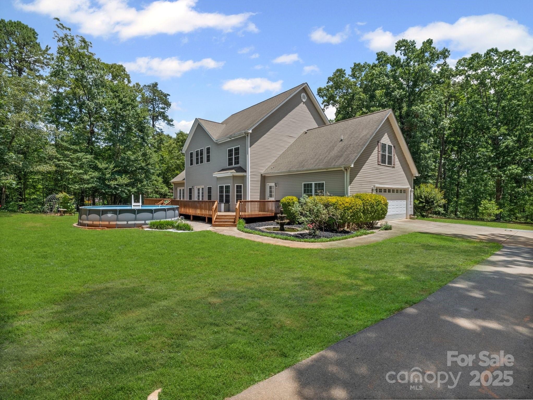 Lincolnton, North Carolina, 28092, United States, 4 Bedrooms Bedrooms, ,4 BathroomsBathrooms,Residential,For Sale,1864704