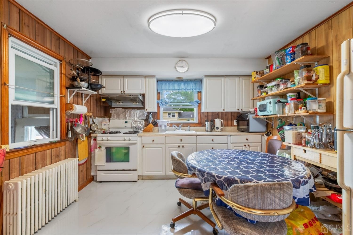Edison, New Jersey, 08820, United States, 3 Bedrooms Bedrooms, ,1 BathroomBathrooms,Residential,For Sale,1873251