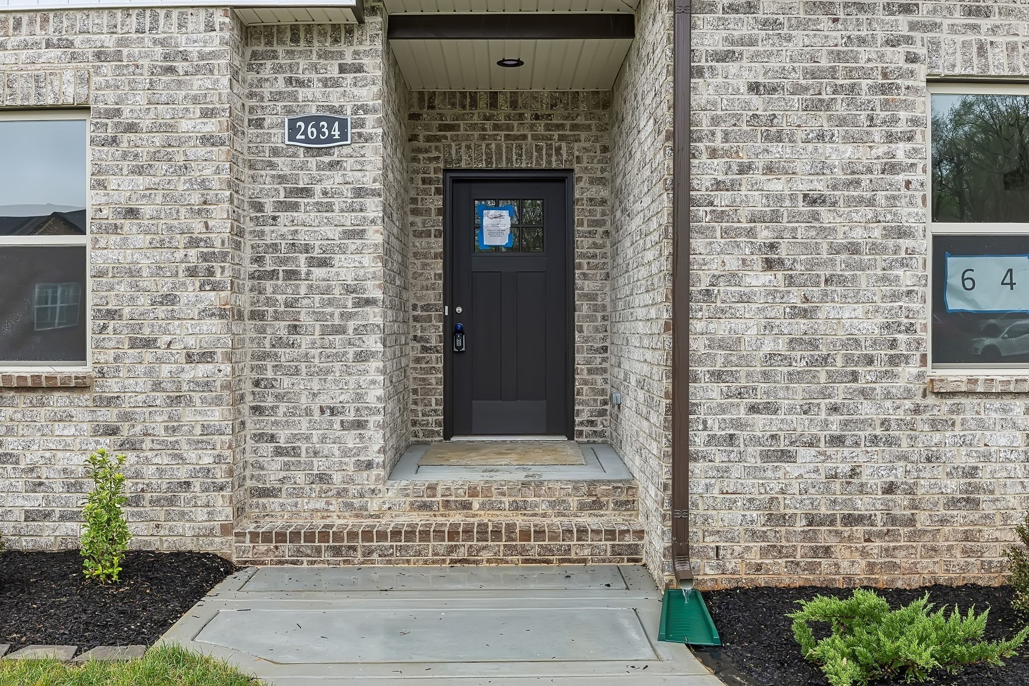 Clarksville, Tennessee, 37043, United States, 4 Bedrooms Bedrooms, ,4 BathroomsBathrooms,Residential,For Sale,2005810