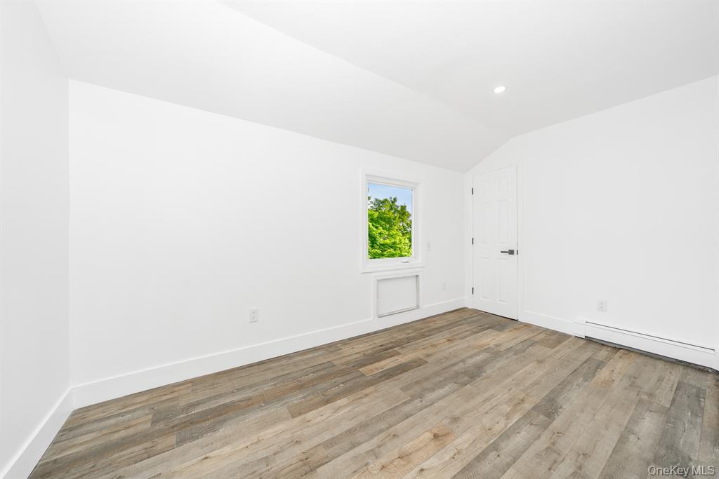 West Babylon, New York, 1704, United States, 3 Bedrooms Bedrooms, ,2 BathroomsBathrooms,Residential,For Sale,1950805