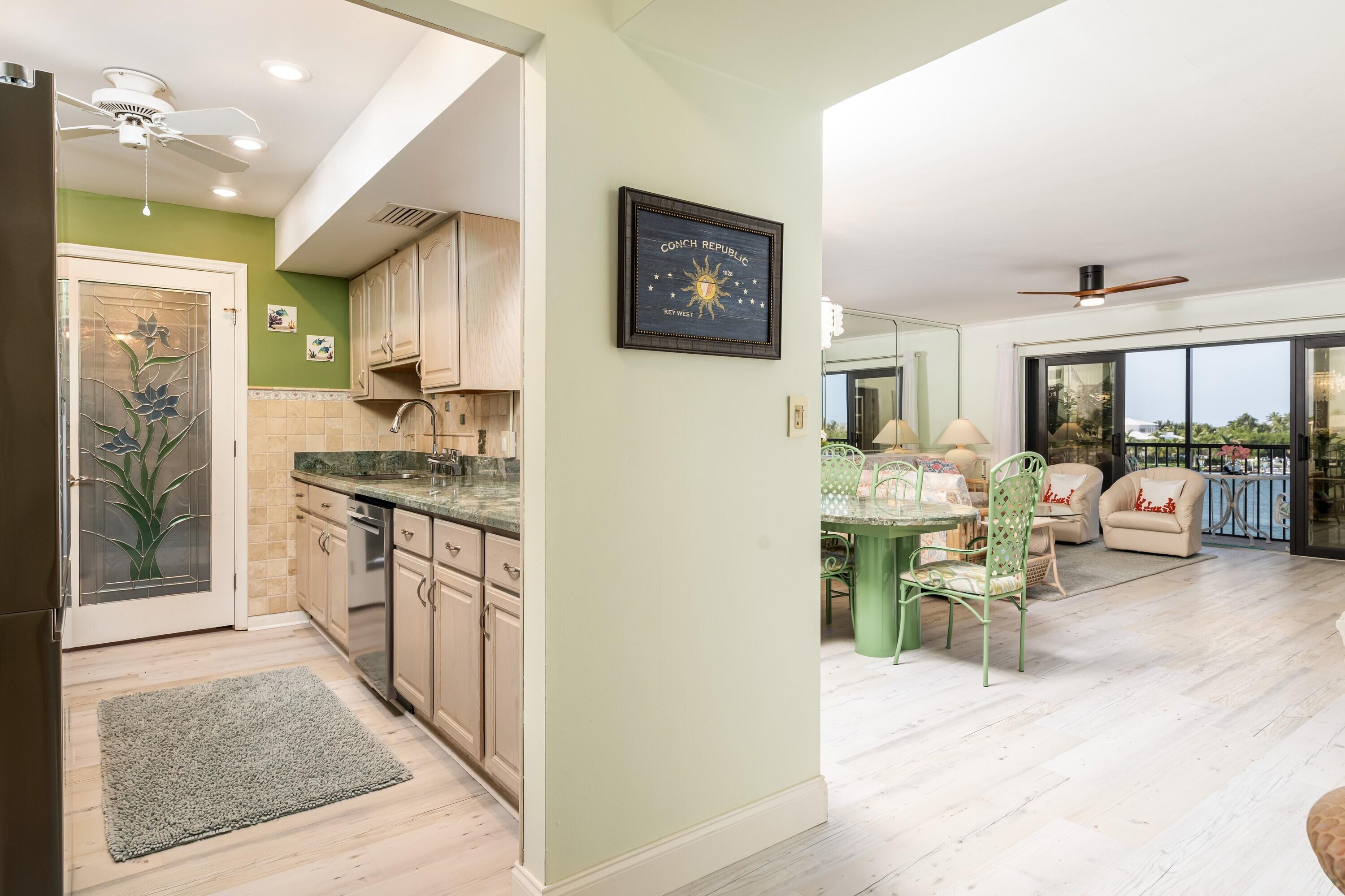 MARATHON, Florida, 33050, United States, 3 Bedrooms Bedrooms, ,2 BathroomsBathrooms,Residential,For Sale,2001809