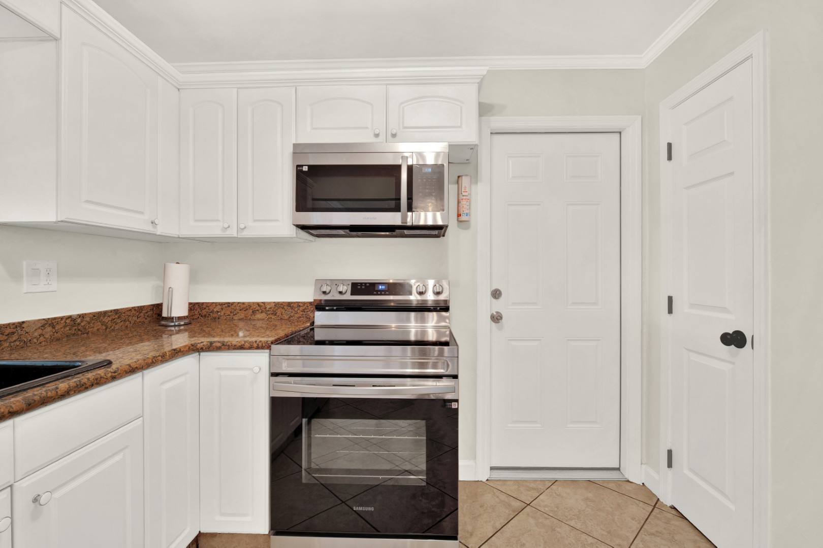 Palmetto Bay, Florida, 33157, United States, 4 Bedrooms Bedrooms, ,3 BathroomsBathrooms,Residential,For Sale,1860660