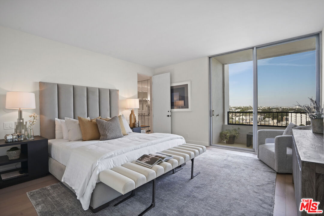 West Hollywood, California, 90069, United States, 2 Bedrooms Bedrooms, ,2 BathroomsBathrooms,Residential,For Sale,1910905