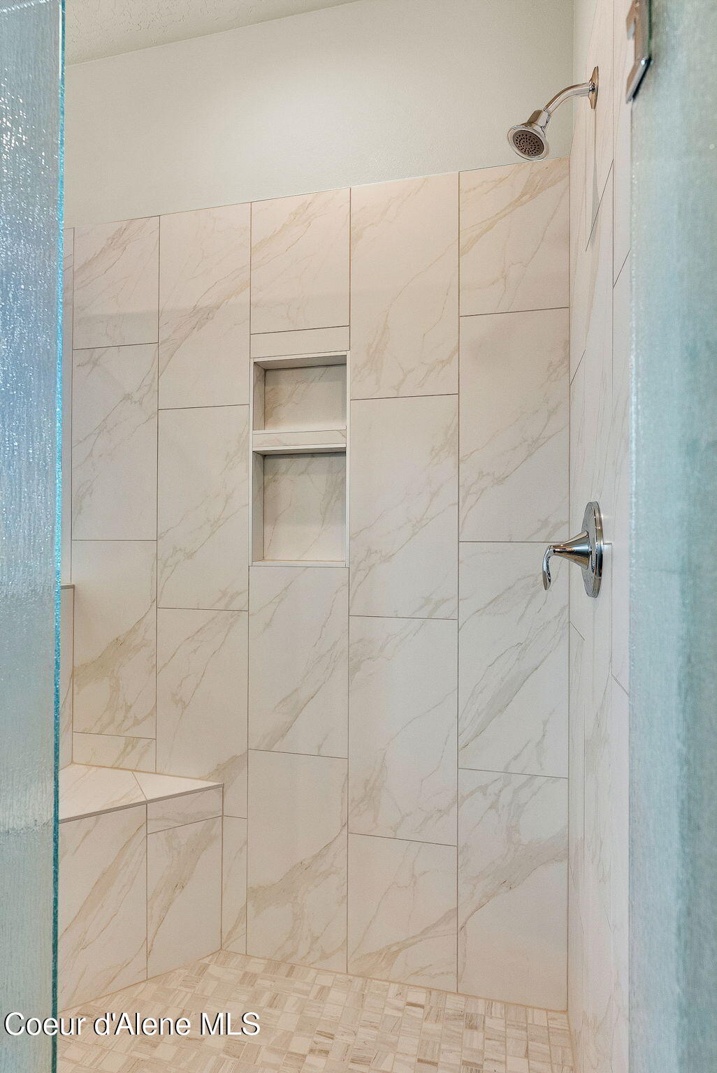 Rathdrum, Idaho, 83858, United States, 6 Bedrooms Bedrooms, ,1 BathroomBathrooms,Residential,For Sale,1989161