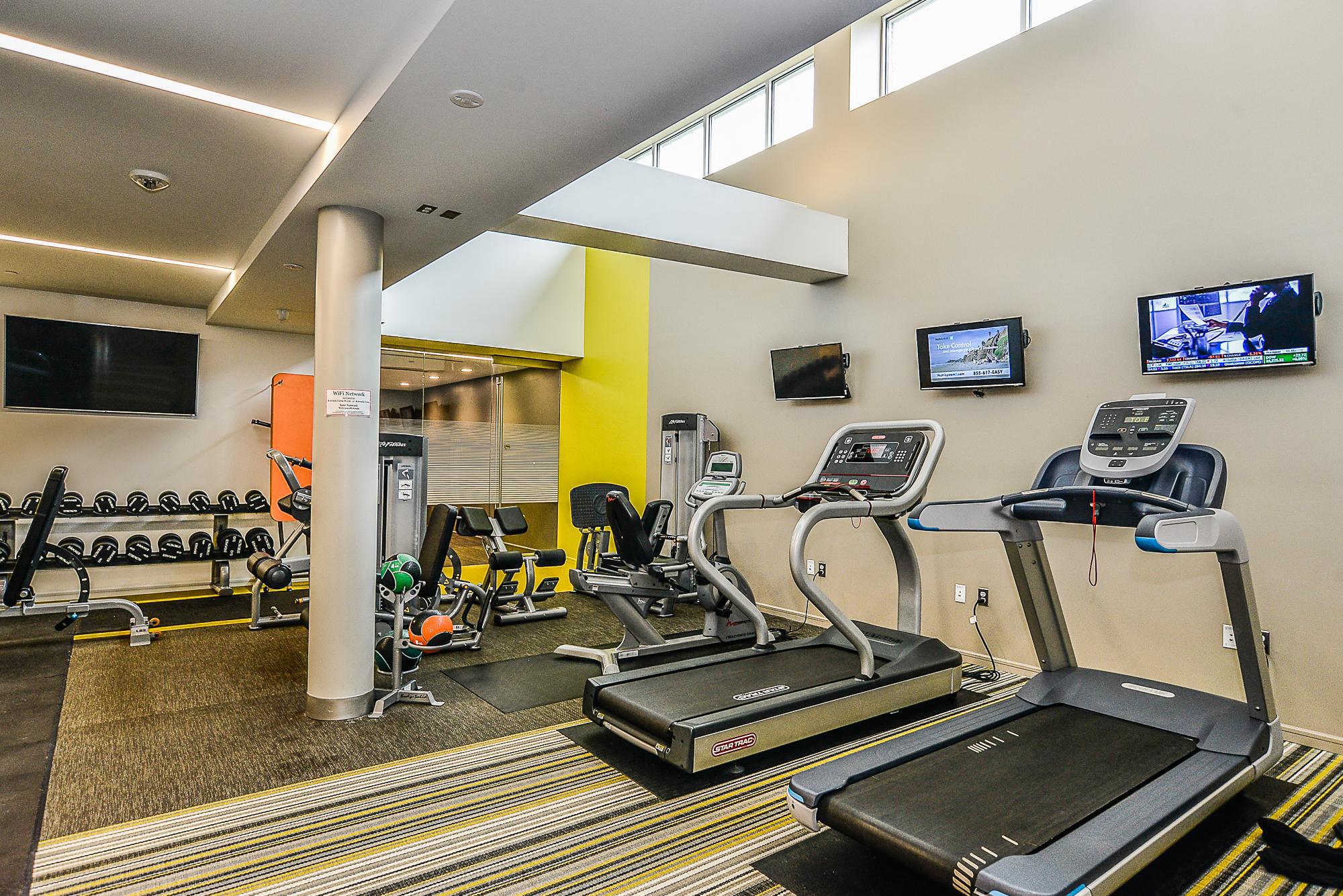  8380 Greensboro Drive, Mclean, VA, 22102 - 物件實景