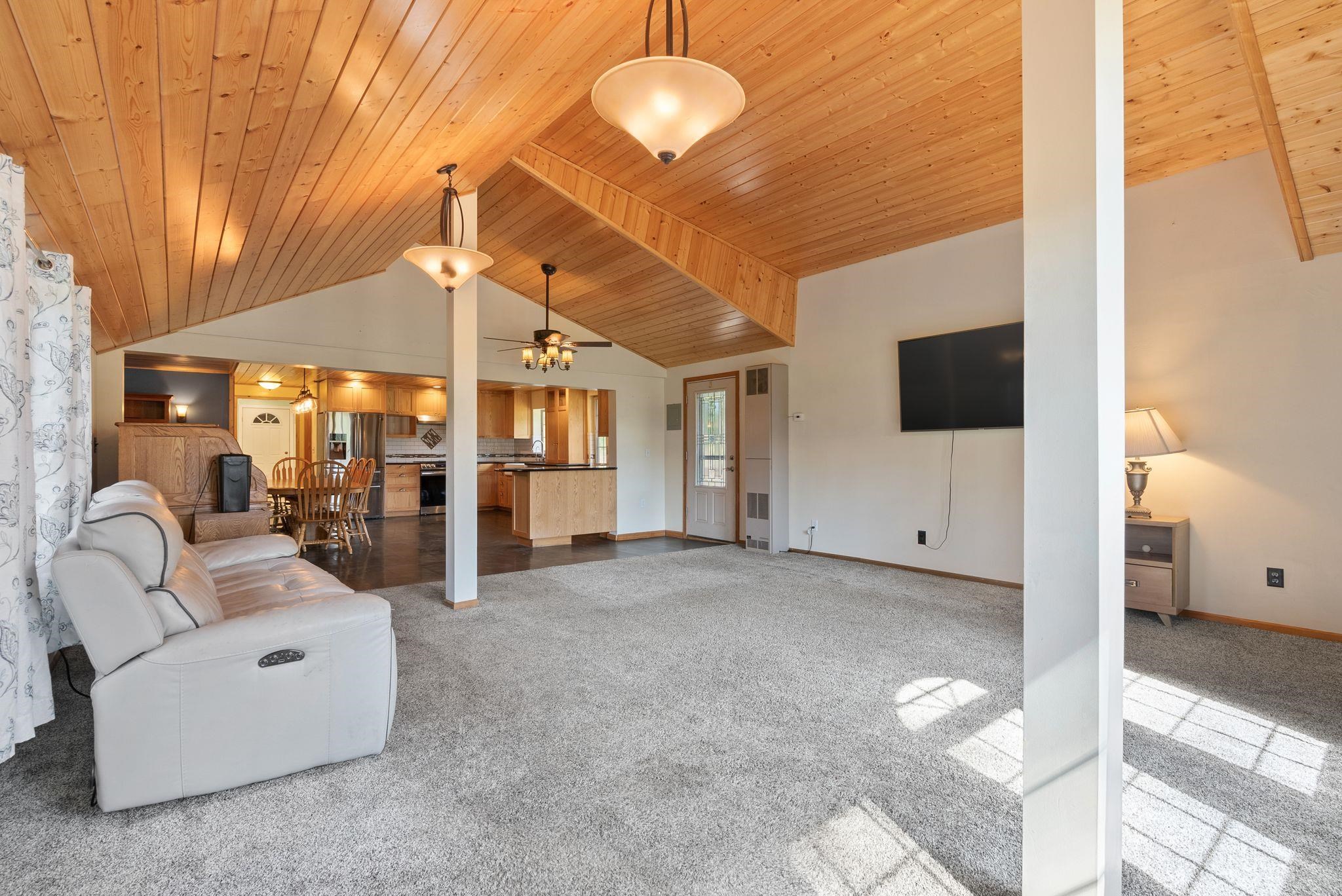 Valley, Washington, 99181, United States, 3 Bedrooms Bedrooms, ,2 BathroomsBathrooms,Residential,For Sale,1901160