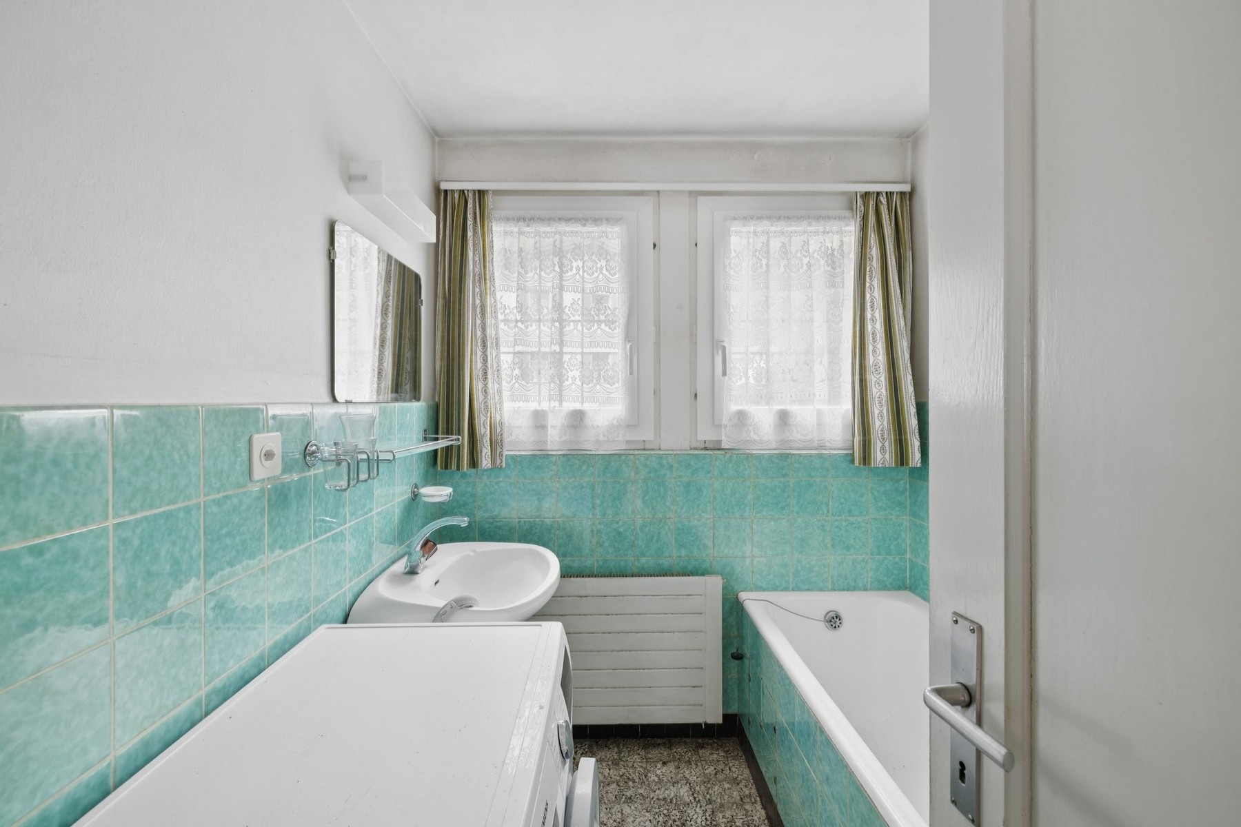  Detached villa in need of renovation - 物件實景