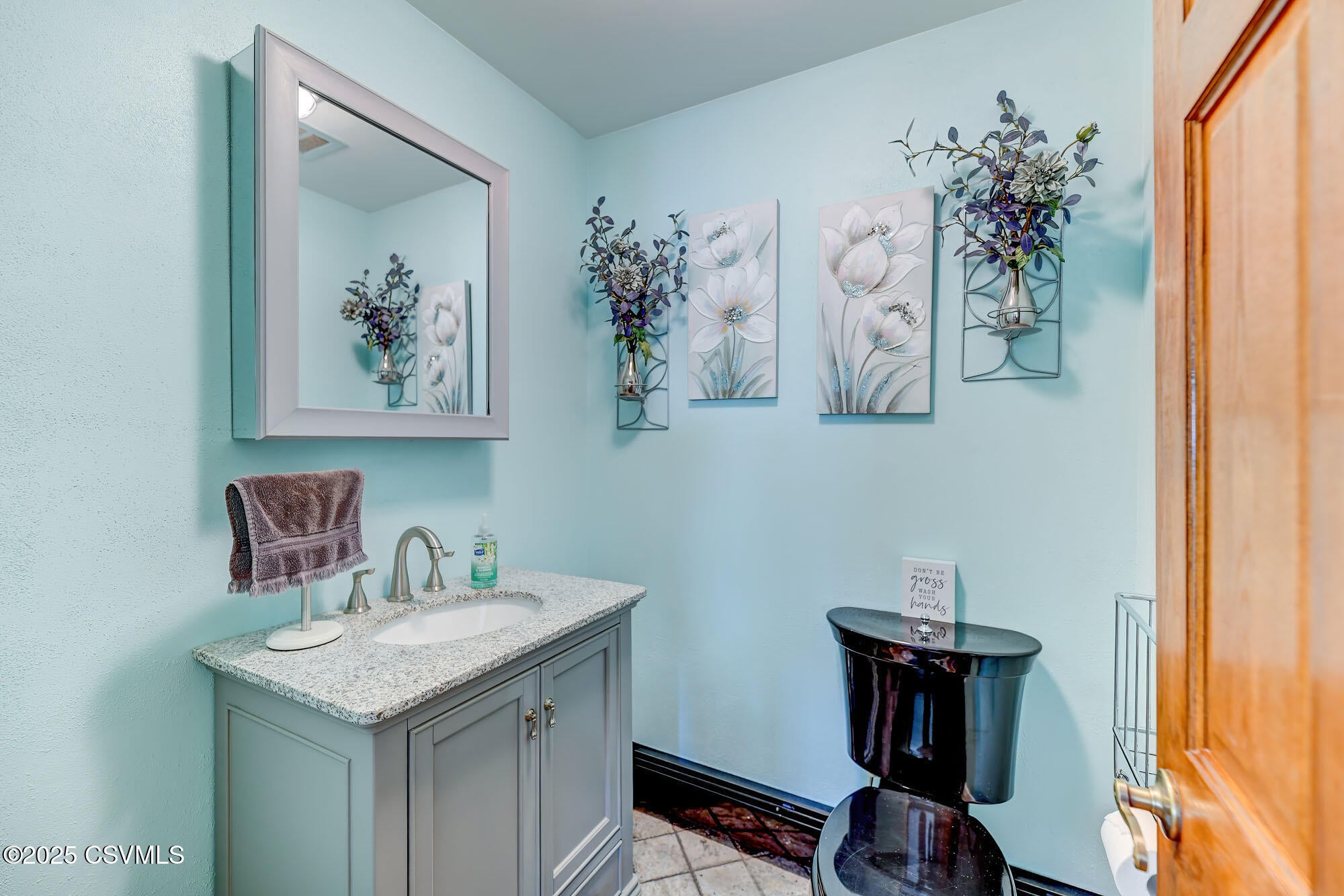 Berwick, Pennsylvania, 18603, United States, 4 Bedrooms Bedrooms, ,3 BathroomsBathrooms,Residential,For Sale,1979458