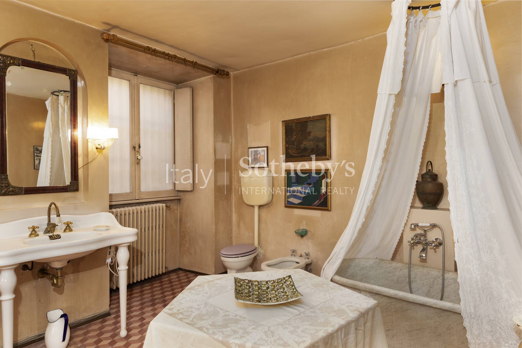  Apartment in noble palace in Piazza Campitelli - 物件實景