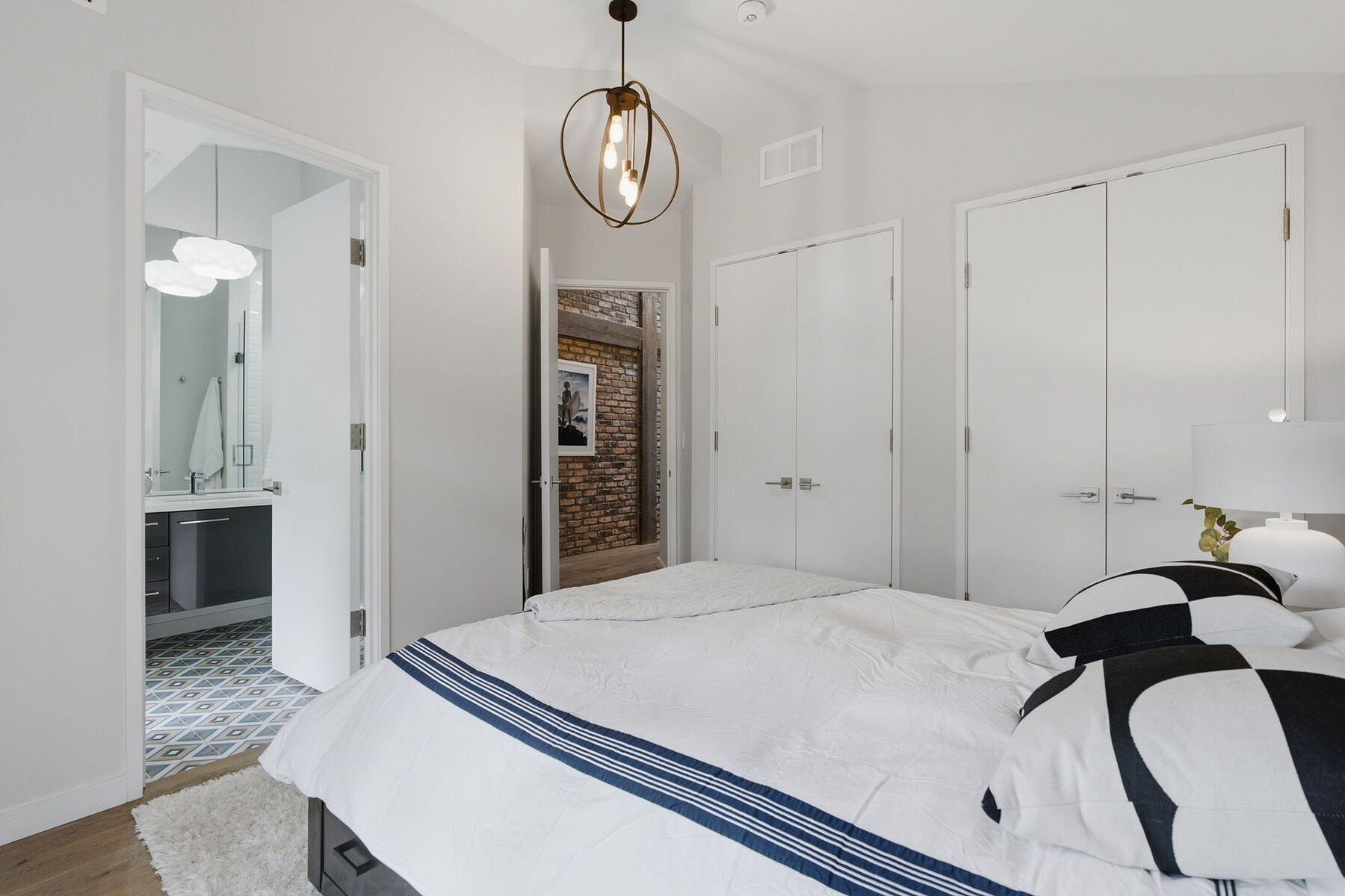  Modern Danforth Village Living - 物件實景