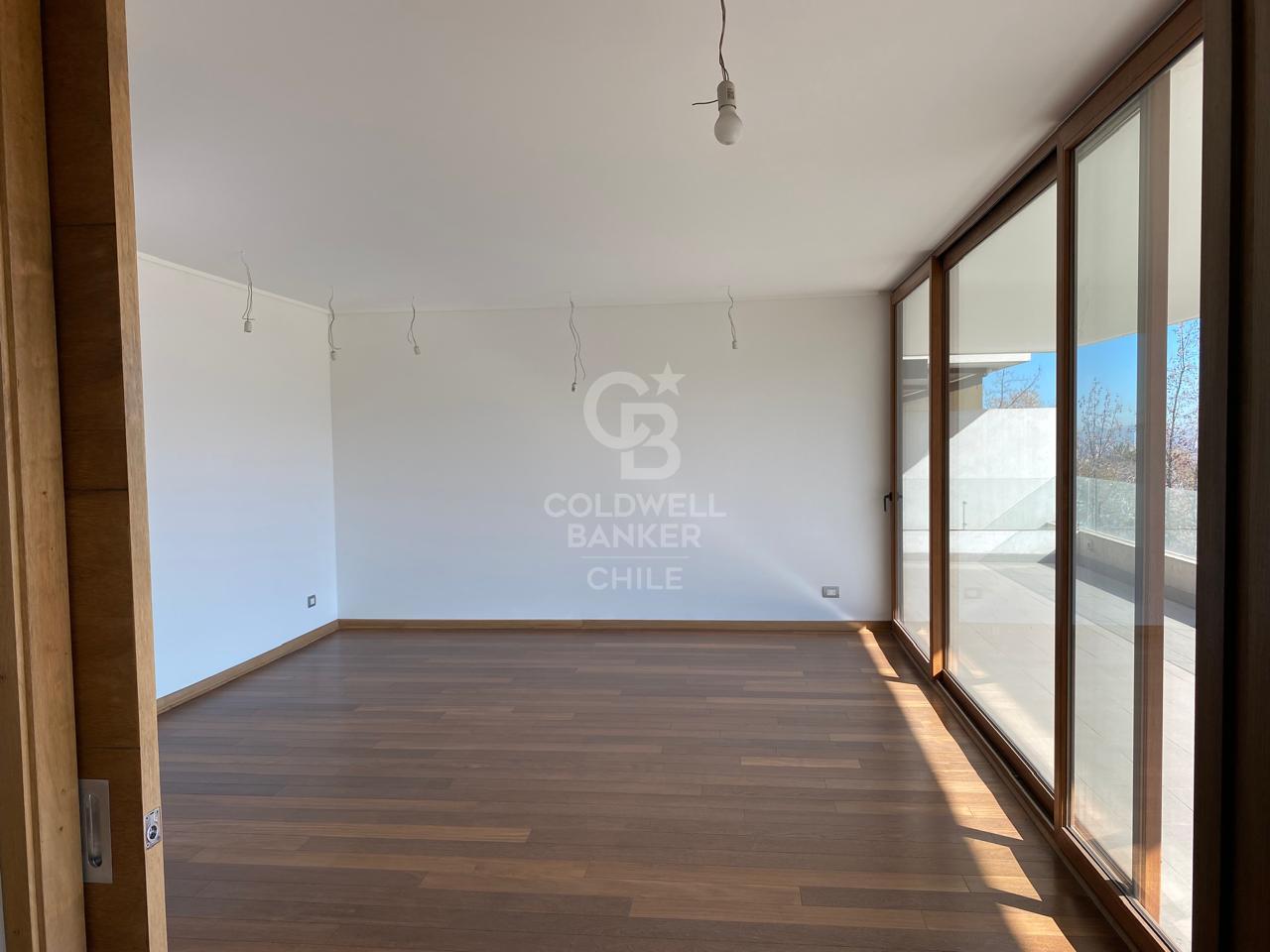 Las Condes, Chile, 4 Bedrooms Bedrooms, ,5 BathroomsBathrooms,Residential,For Sale,1856785