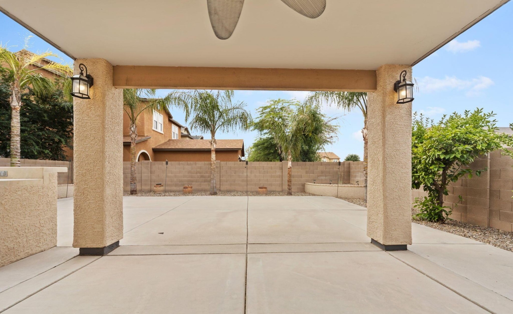 2779 W Greenstreak Drive  Tucson, AZ - 物件實景