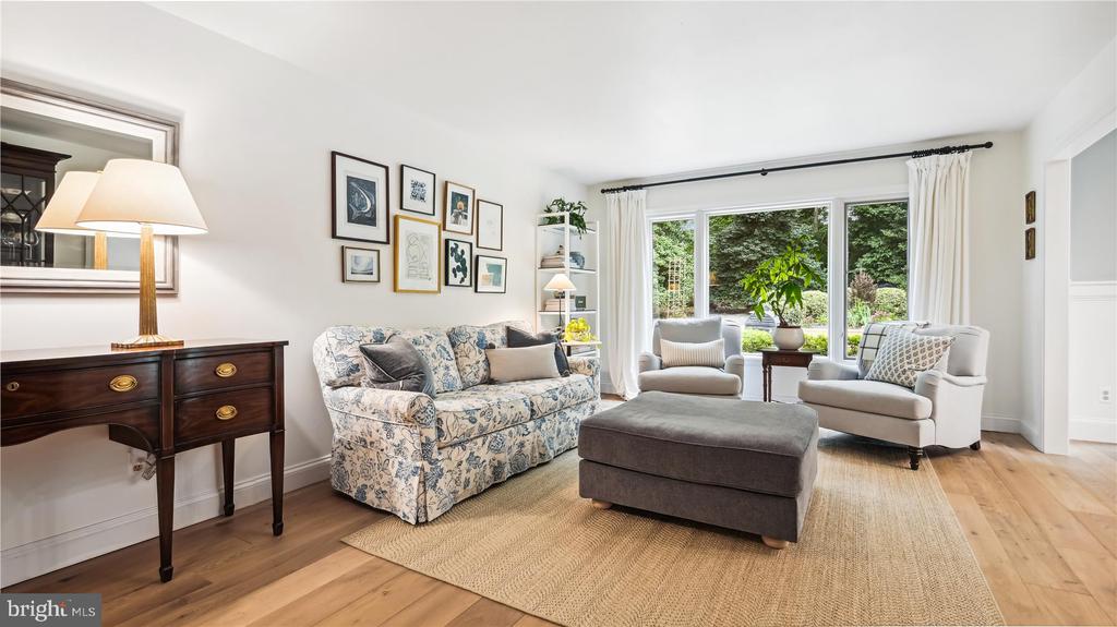 Reston, Virginia, 20191, United States, 4 Bedrooms Bedrooms, ,3 BathroomsBathrooms,Residential,For Sale,1987433